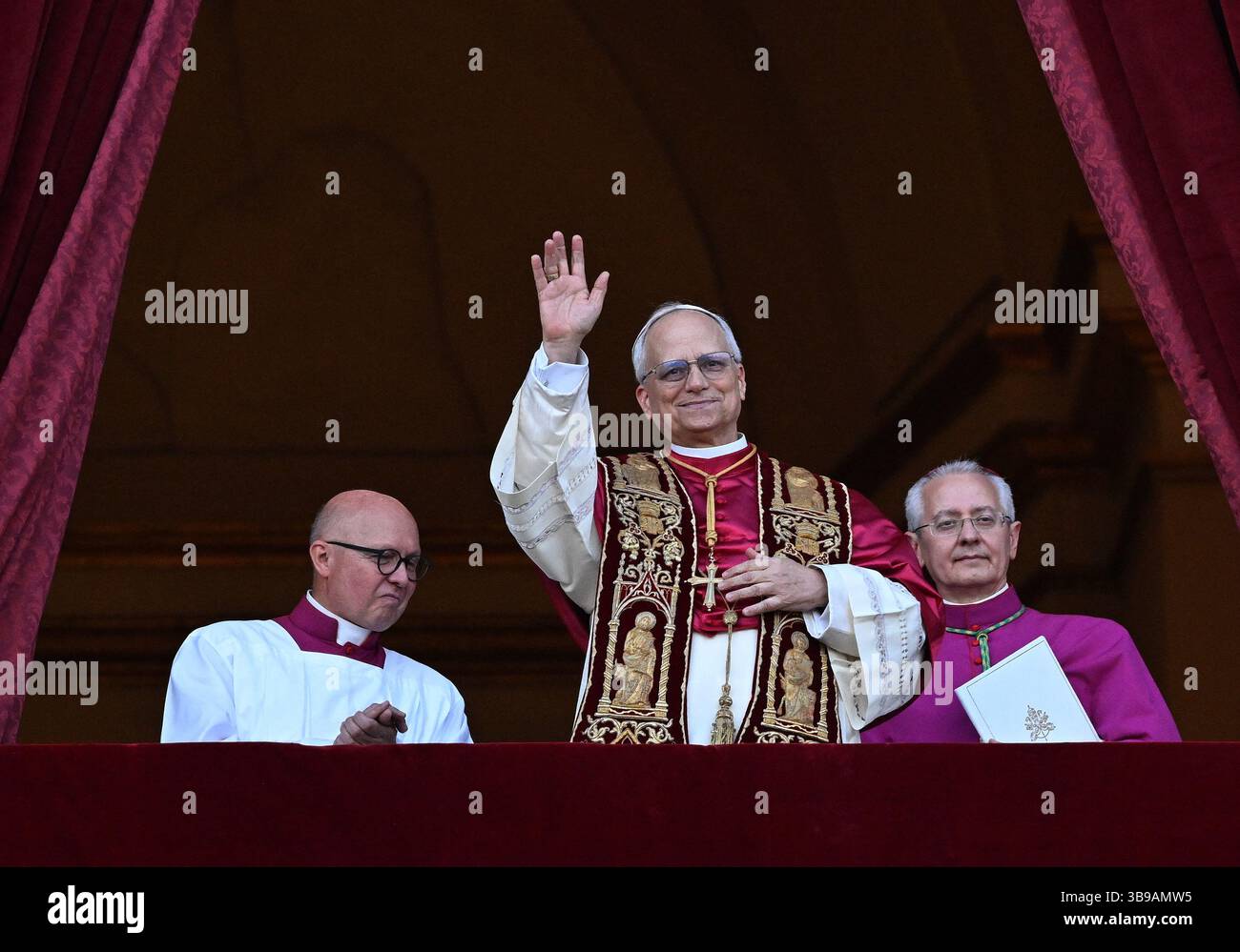 New pope Leo XIV appears at the central Loggia of St. Peter's Basilica ...