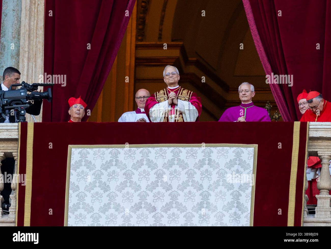 Aftermath of the death of Pope Francis at the Vatican - Second day of ...