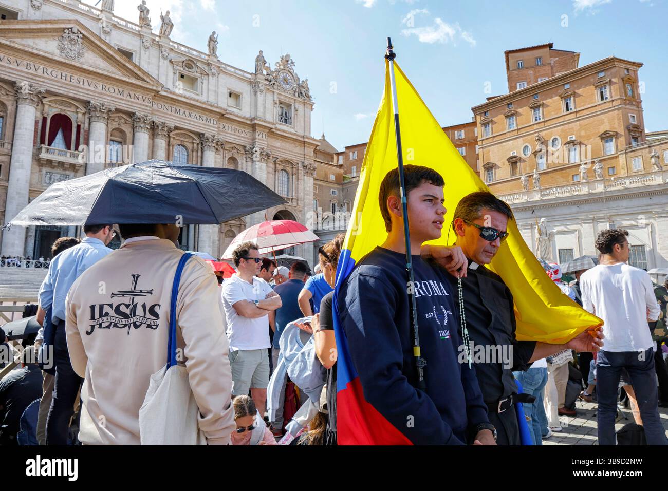 Thousands of faithful gathered in St. Peter’s Square as Cardinal Robert Prevost of the United States was introduced as Pope Leo XIV. Stock Photo