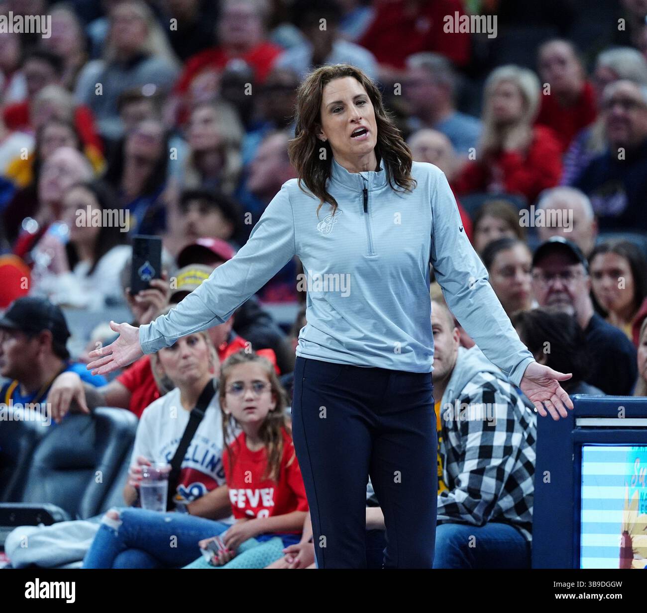 INDIANAPOLIS, IN - MAY 03: Indiana Fever coach Stephanie White coaches ...