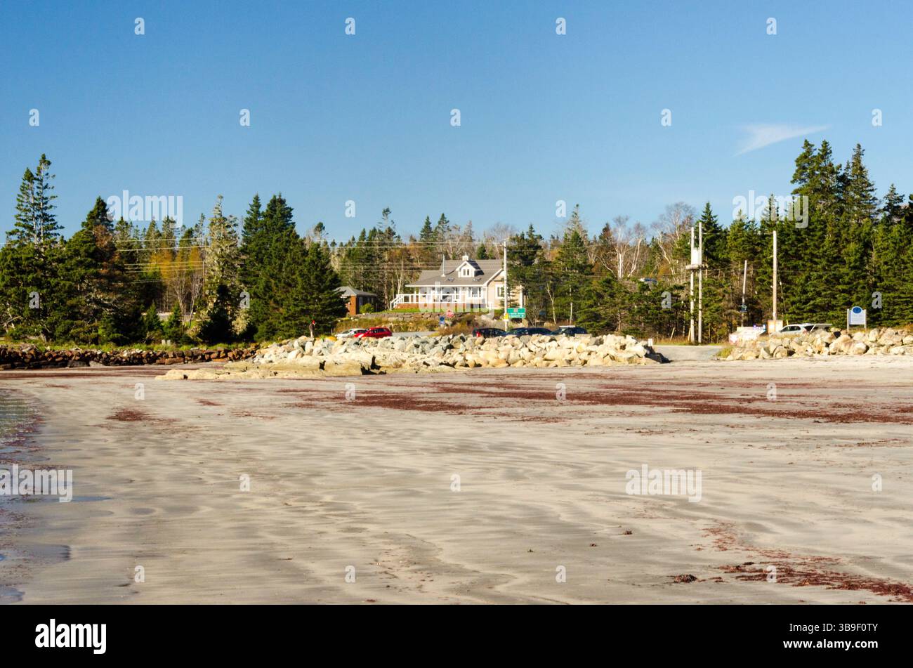 On the road in Rissers Provincial Park Stock Photo - Alamy