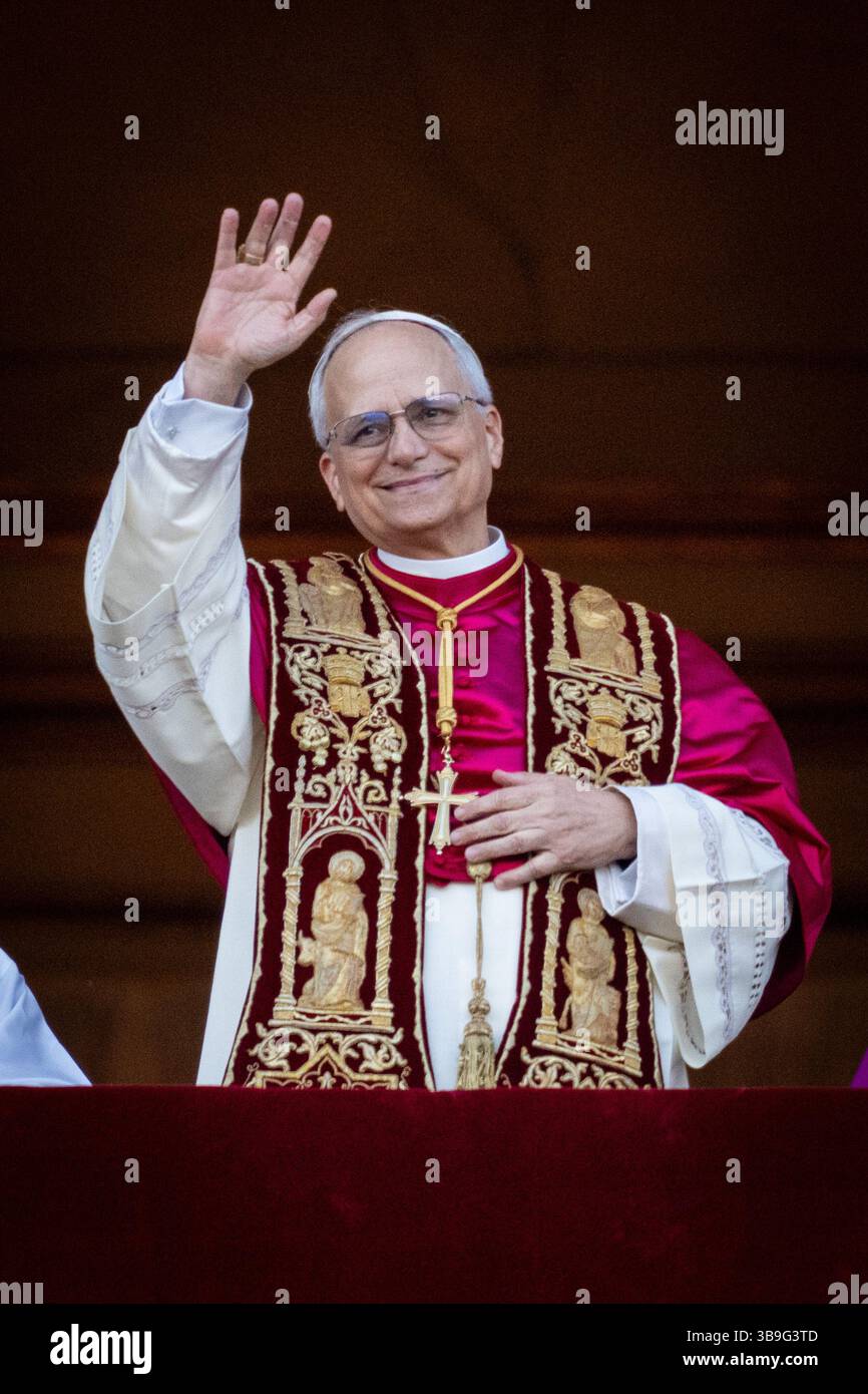 Vatican, Vatican. 8th May, 2025. Newly elected Pope Leo XIV (Robert Francis Prevost) appears on the balcony of St. Peter's Basilica in Vatican City. (Credit Image: © Stefano Costantino/SOPA Images via ZUMA Press Wire) EDITORIAL USAGE ONLY! Not for Commercial USAGE! Stock Photo