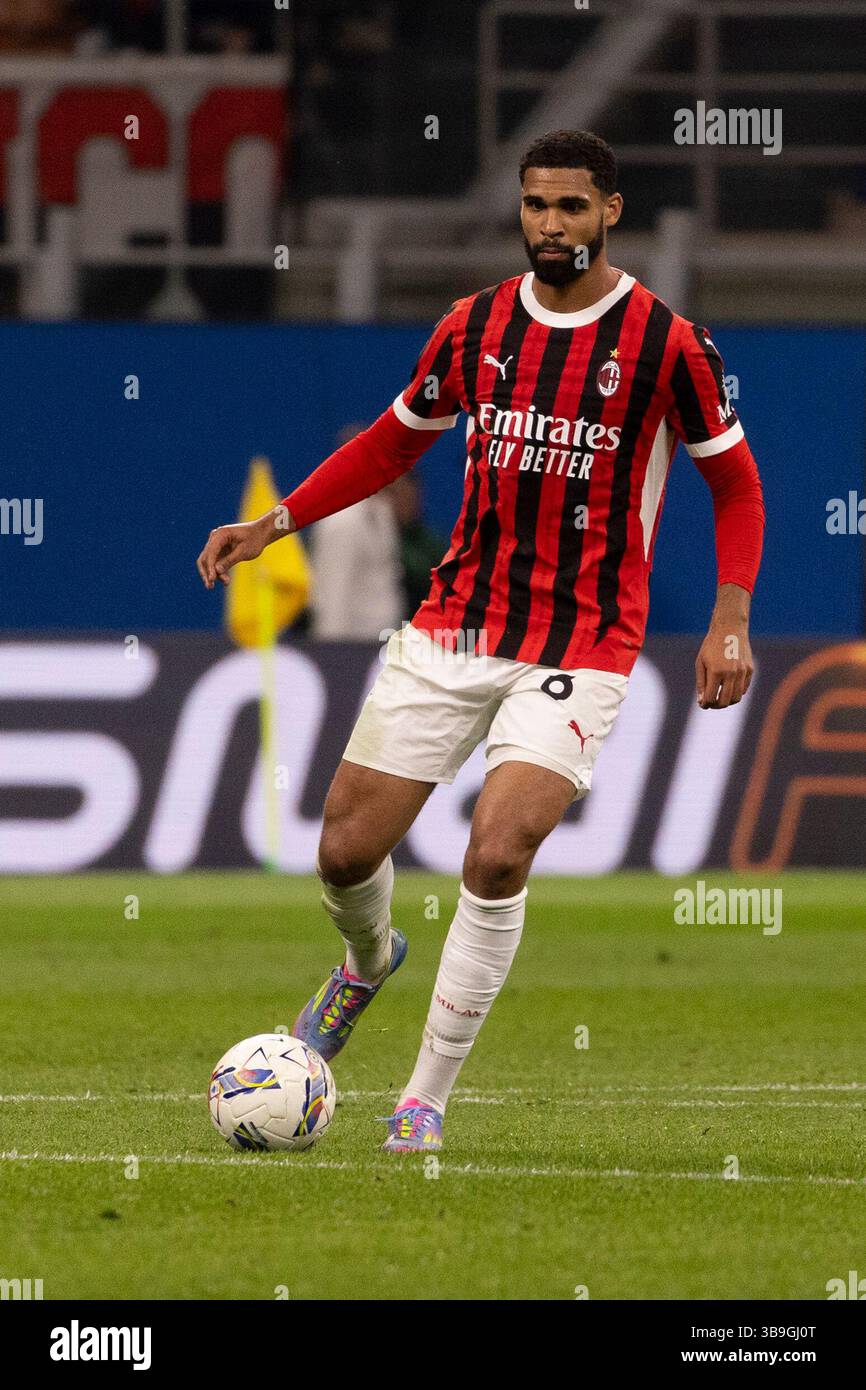Ruben Loftus-Cheek in action during Serie A match between AC Milan and ...
