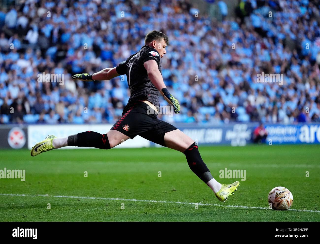 Sunderland goalkeeper Anthony Patterson during the Sky Bet Championship ...