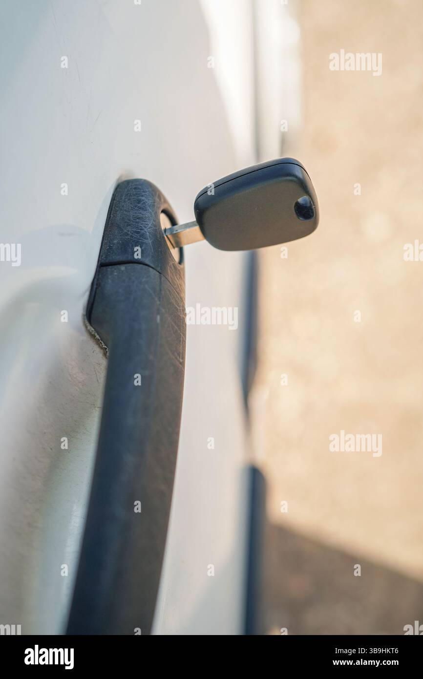 Panic Attack Averted How To Handle A Key Stuck In Your Car Door