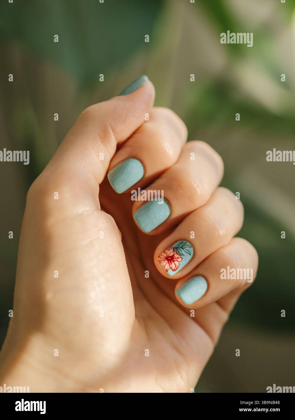 Floral Gel Short Nail Ideas