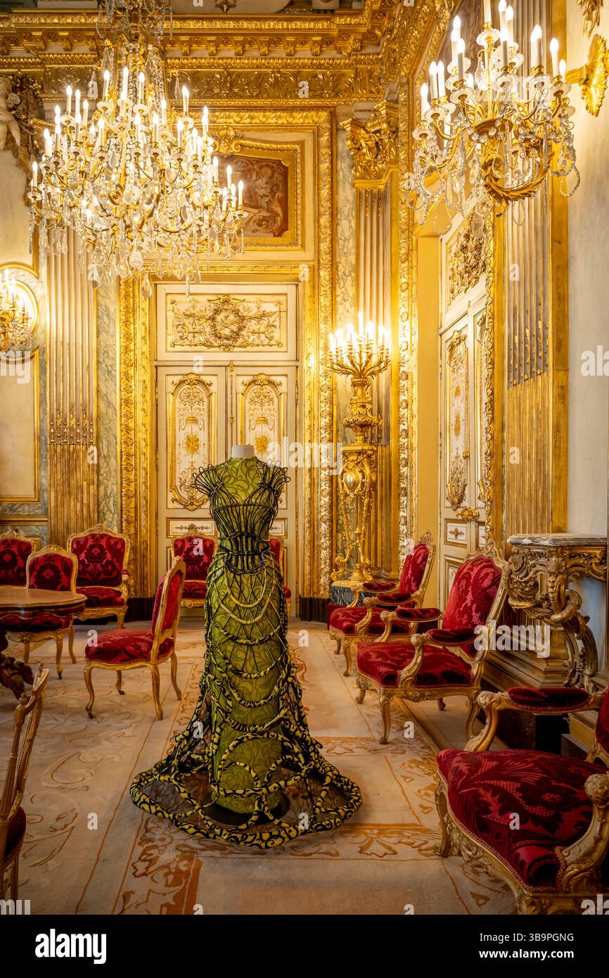 green emerald velvet dress Amazon.com: meilun Gold Long Sleeve Sequin Dress for Women Formal Gowns  Sparkly V Neck Maxi Dress for Wedding Guest,S : Clothing, Shoes & Jewelry main image 0