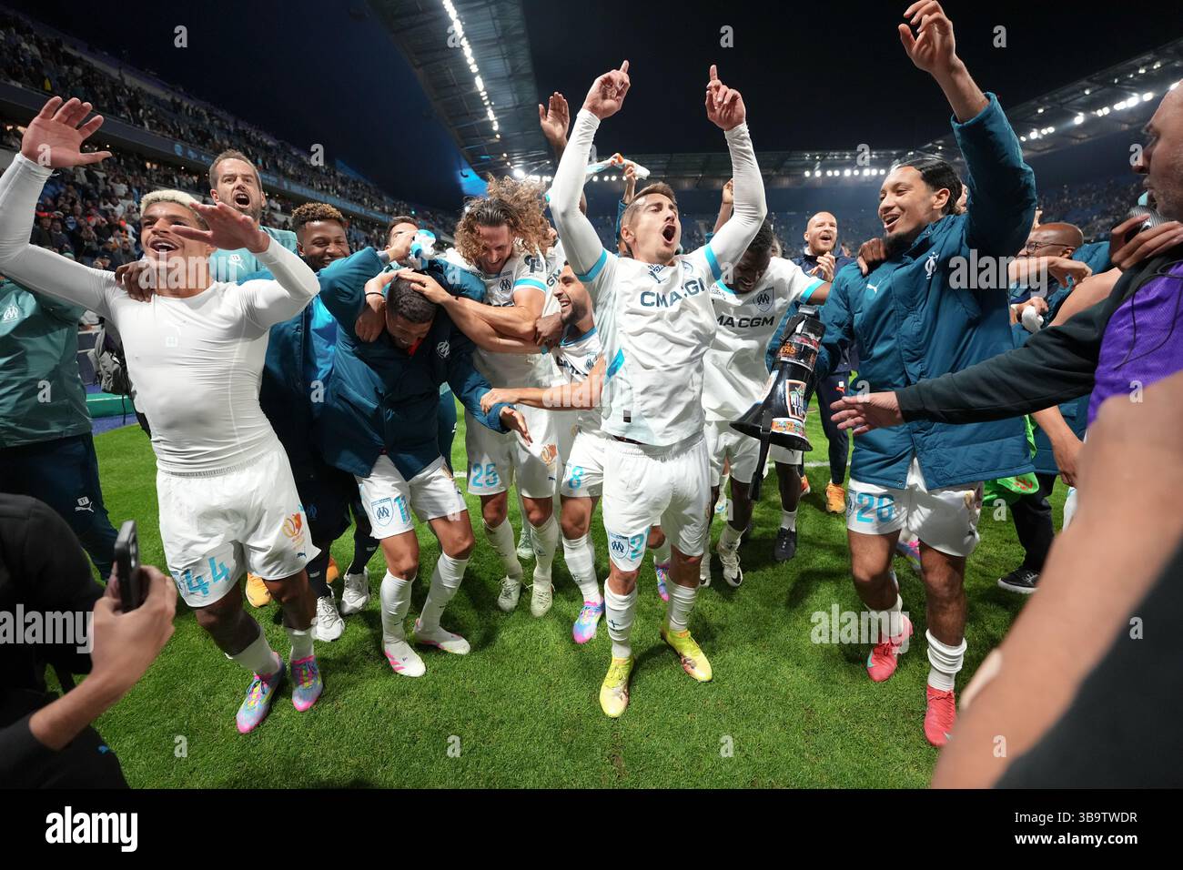France. 10 May, 2025. 25 Adrien RABIOT (om) - 21 Valentin RONGIER (om ...