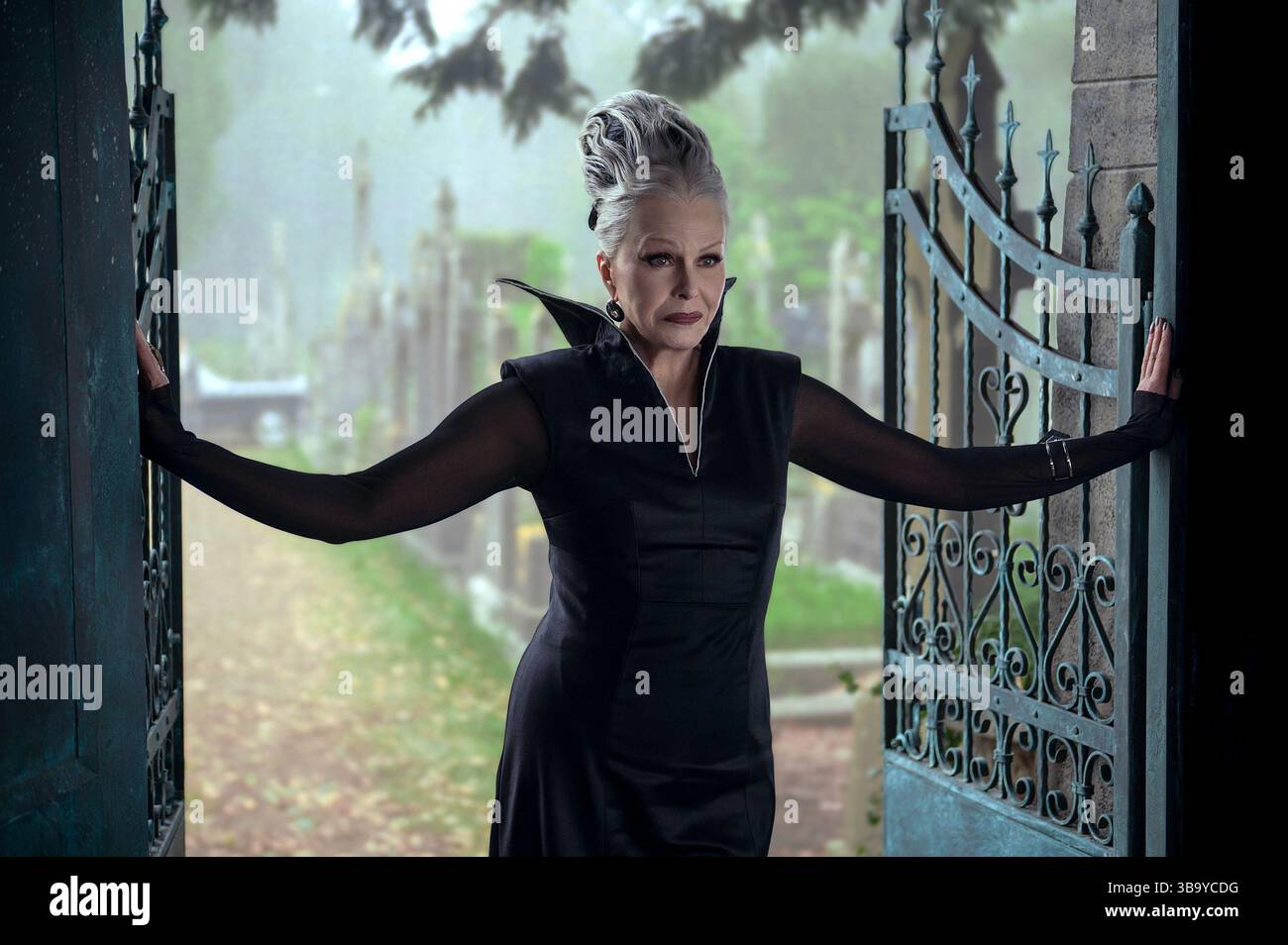 Wednesday series 2  Joanna Lumley Stock Photo