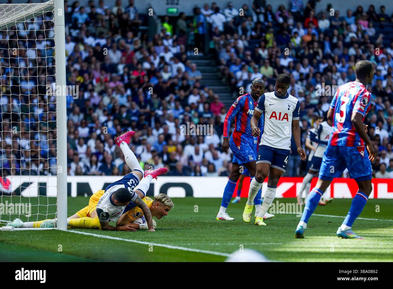 London, UK. 11th May, 2025. Antonin Kinsky of Tottenham Hotspur makes a ...