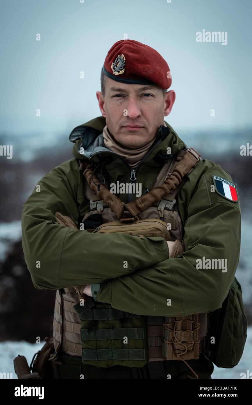 Ww2 us air force paratroopers hi-res stock photography and images - Alamy