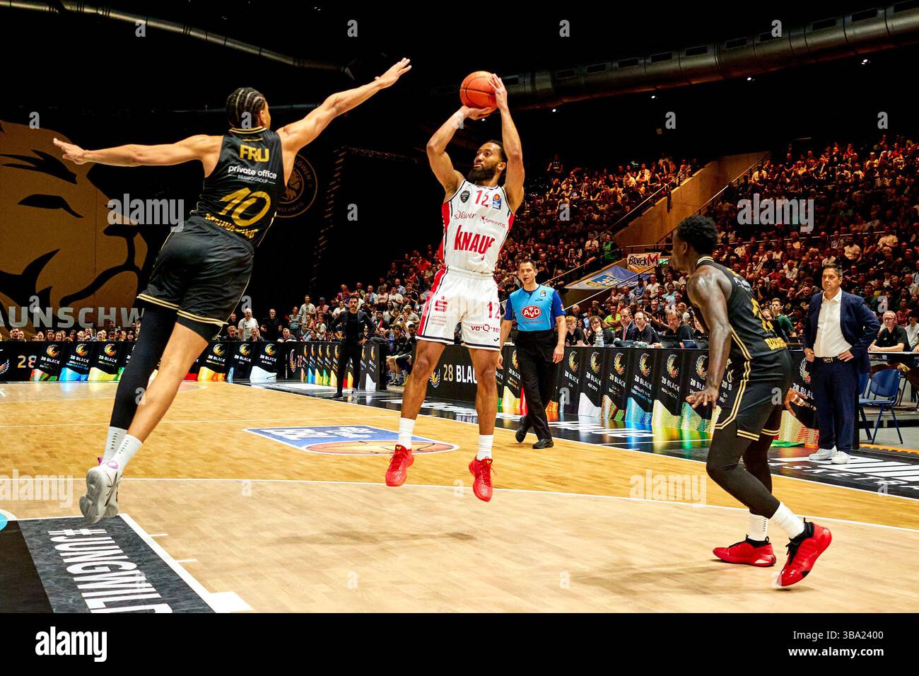 teilnehmer: basketball löwen braunschweig gegen würzburg baskets