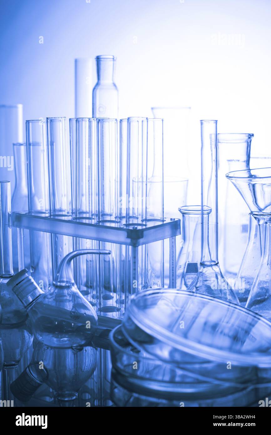 Medicinal chemistry hi-res stock photography and images - Alamy