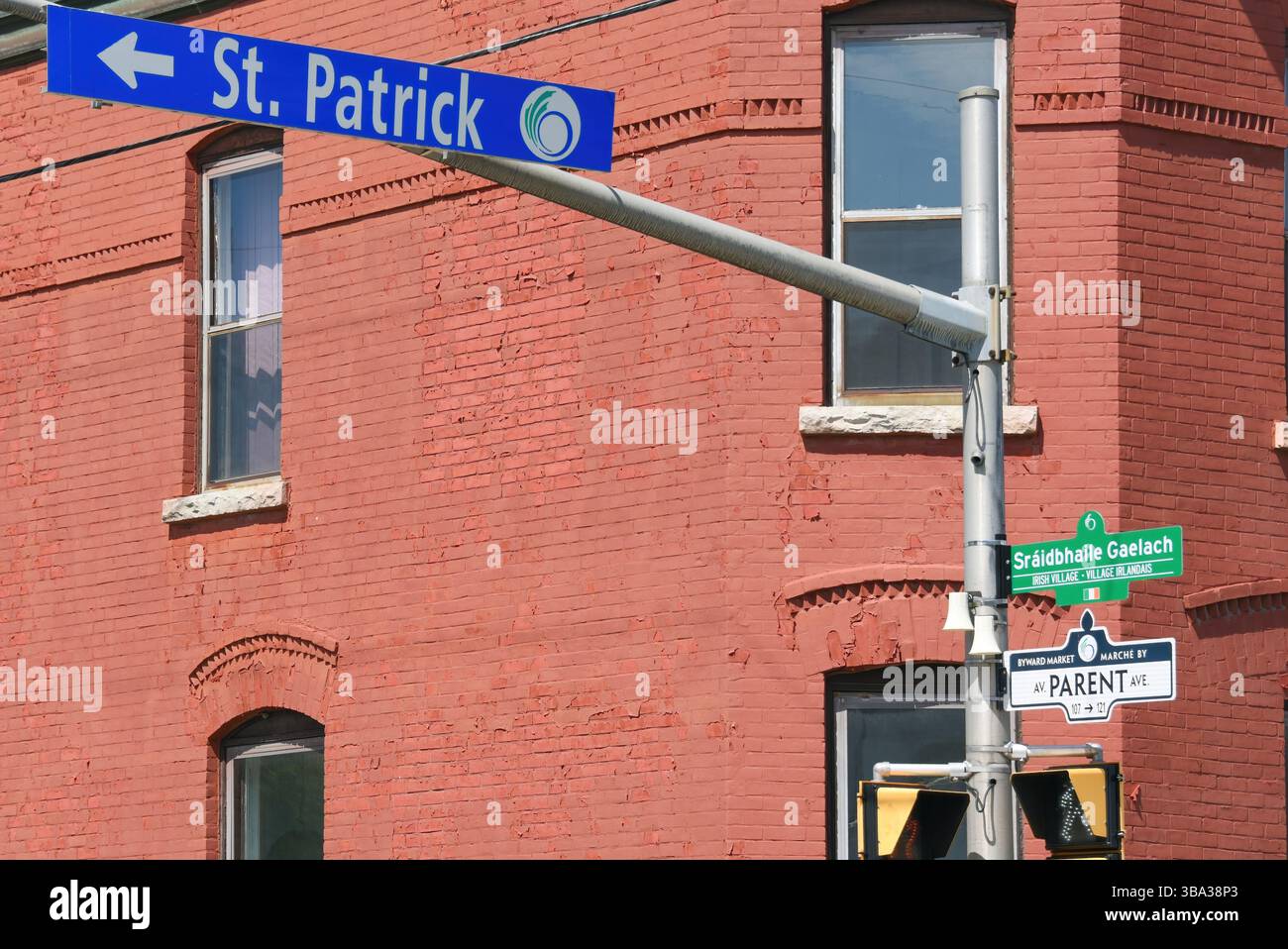 Ottawa, Canada - May 10, 2025: A new sign has been installed on May 8 designating St Patrick and Parent Avenue in the Byward Market as the Irish Villa Stock Photo