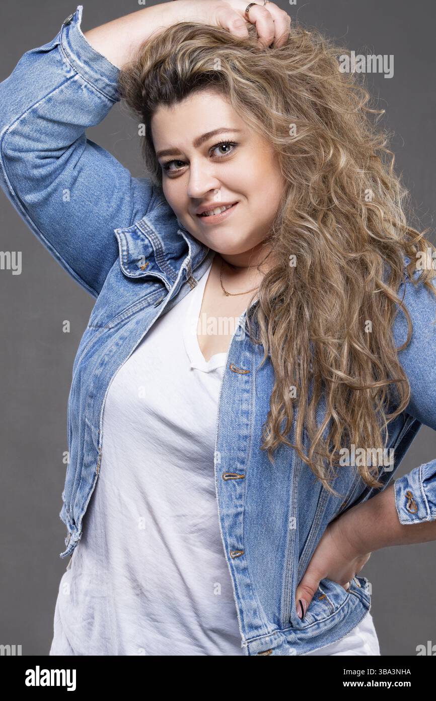 Plump girl hi-res stock photography and images - Alamy