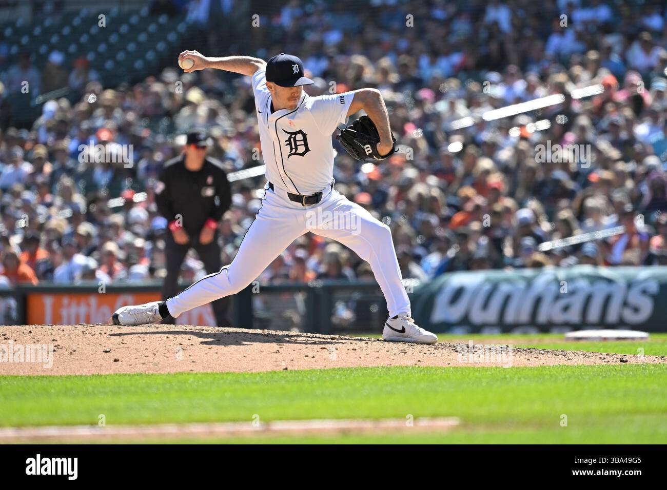 DETROIT, MI - MAY 11: Detroit Tigers RP Chase Lee (53) on the mound ...