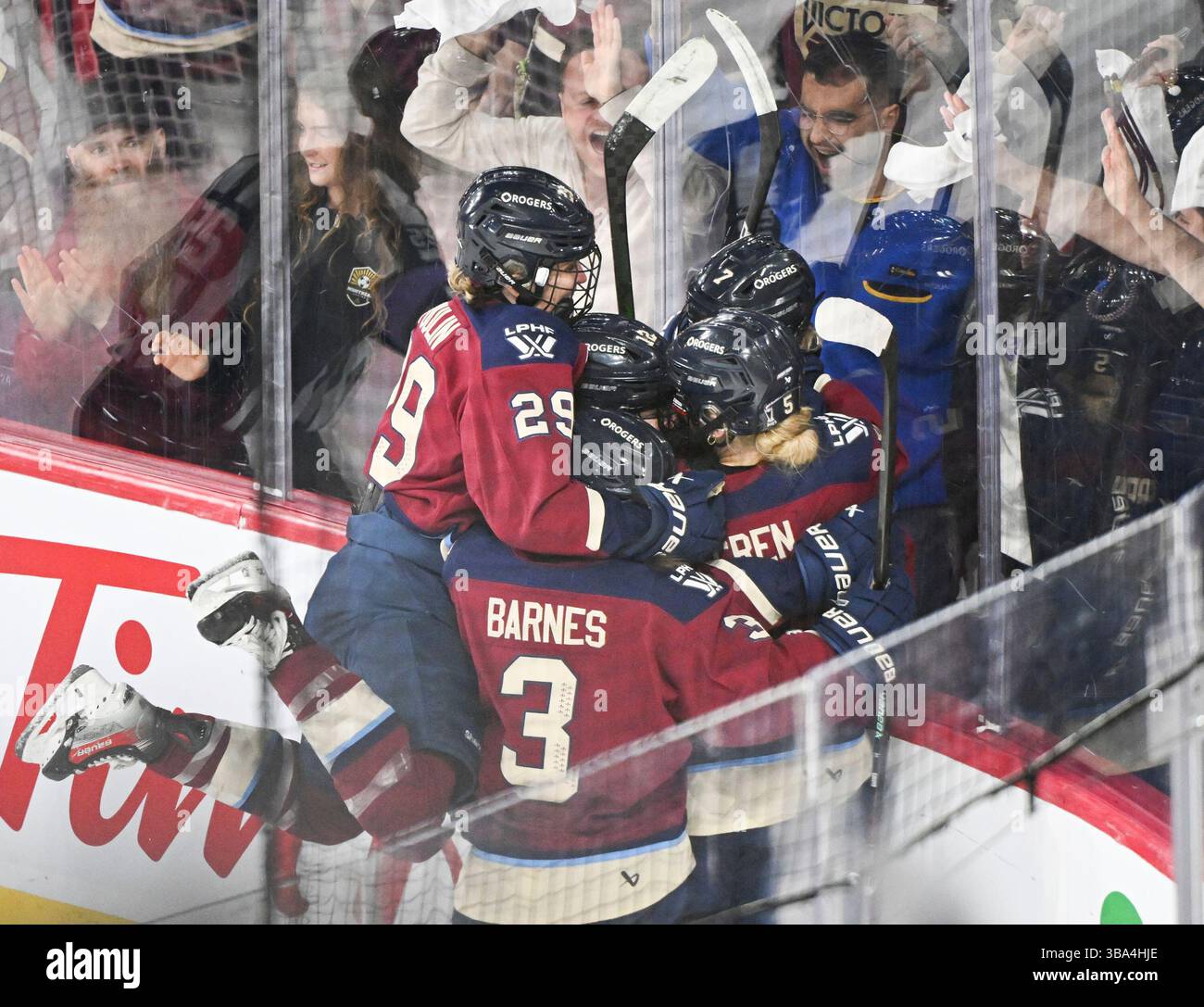 Dynamic Victoire, Charge Scoreless After 20 Minutes In Game 4 Capture for Mobile Dynamic Victoire, Charge Scoreless After 20 Minutes In Game 4 Capture for Mobile