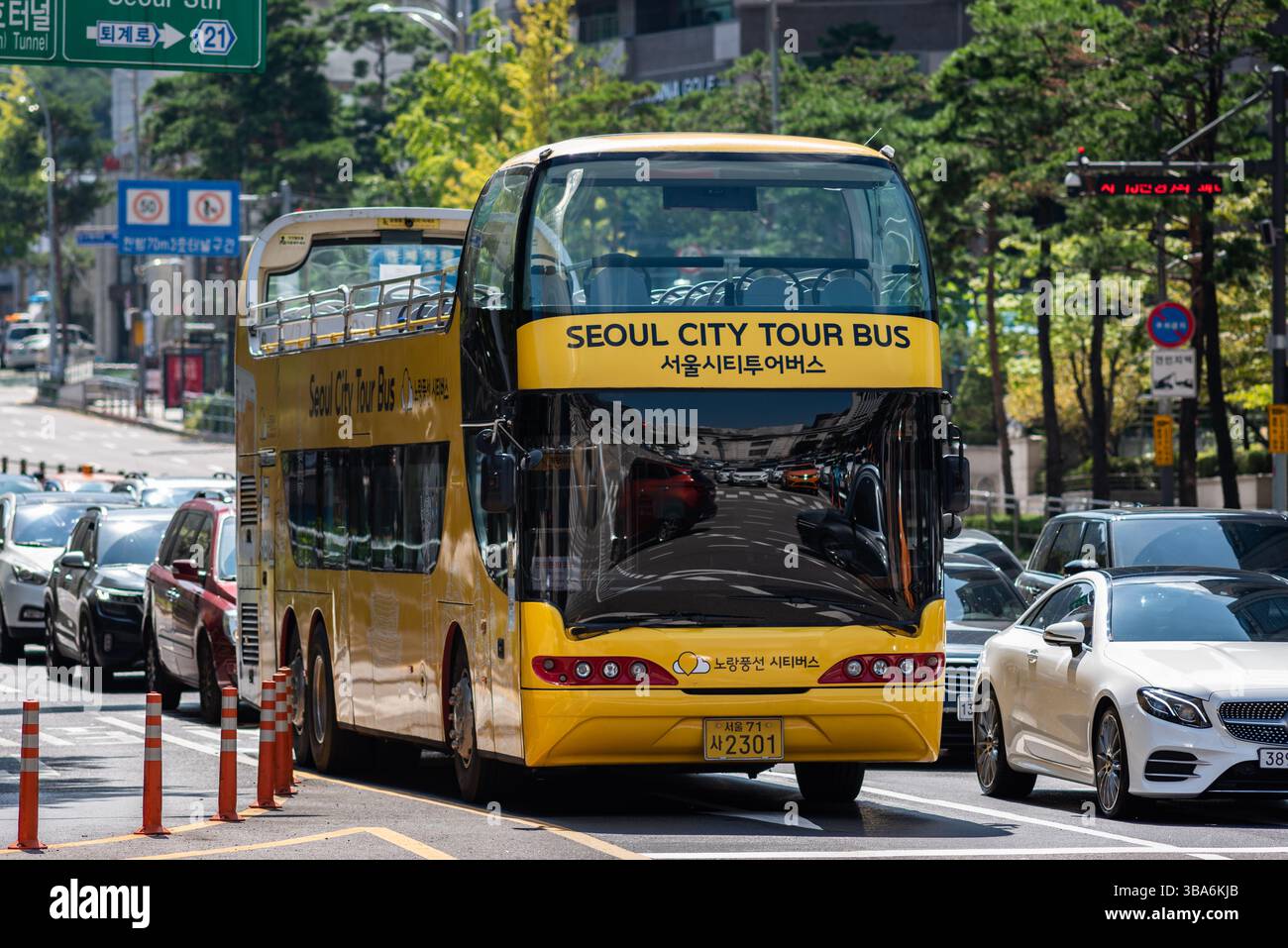 Public bus seoul south korea hi-res stock photography and images - Alamy