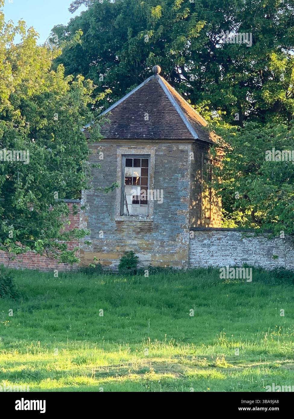 Sywell country park Northampton Northamptonshire England UK British water lake pond reservoir kids play walking walk trees shade shadows paths track - Smartphone Captured Stock Image