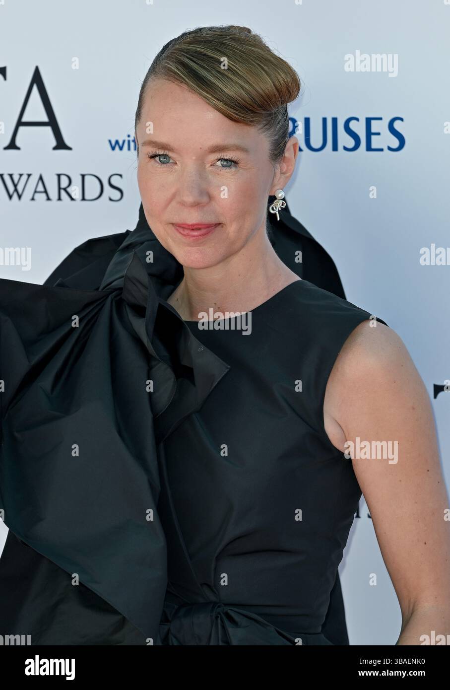 London, UK. 11th May, 2025. Anna Maxwell Martin arriving at the BAFTA