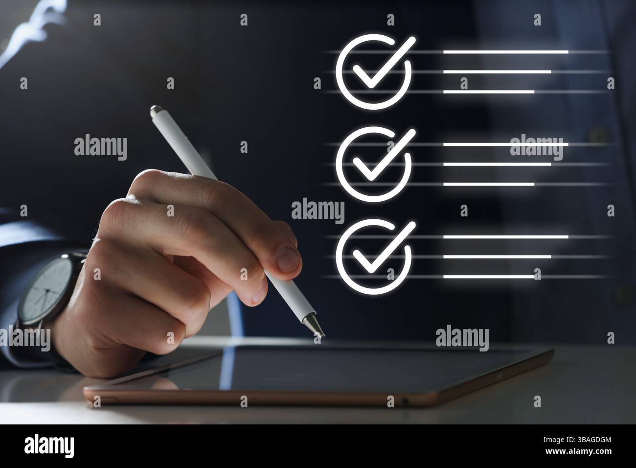Checker Using Tablet Check list approved document hi-res stock photography and images - Alamy