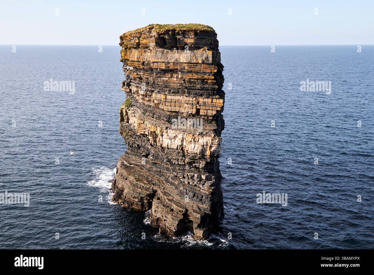 Dun briste sea stack hi-res stock photography and images - Alamy