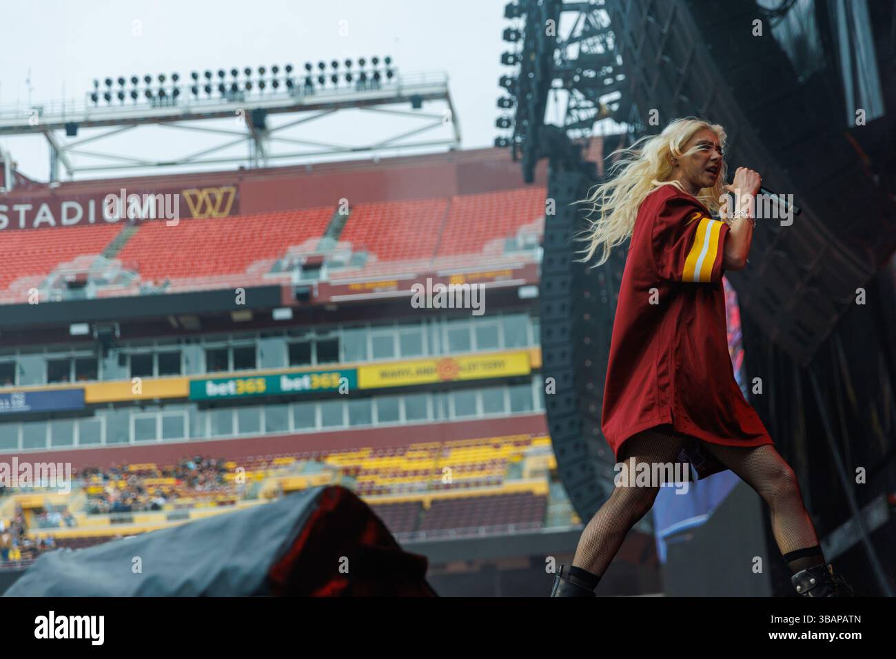 Landover, USA. 12th May, 2025. Taylor Momsen of The Pretty Reckless ...