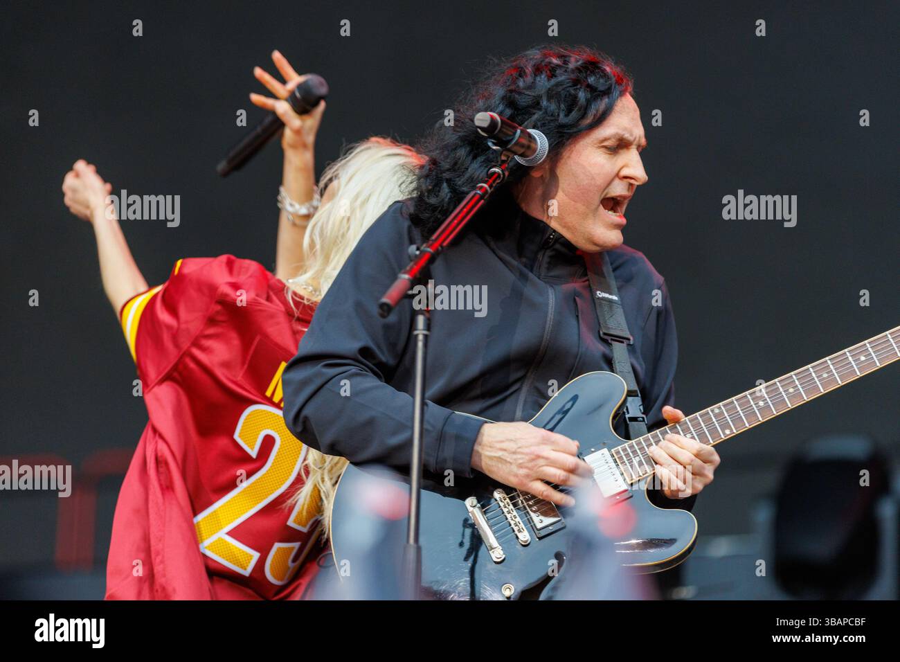 Landover, USA. 12th May, 2025. Ben Phillips and Taylor Momsen of The ...