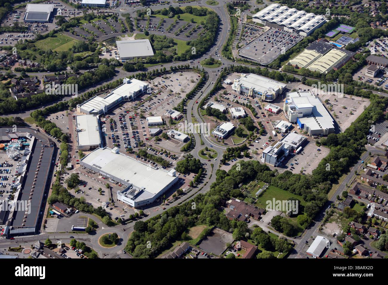 aerial view of Coliseum Shoppping Park, Ellesmere Port Stock Photo - Alamy