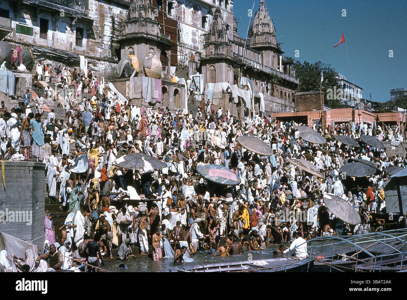1960s-historical-large-numbers-of-indian-hindu-pilgrims-at-a-ghat-on