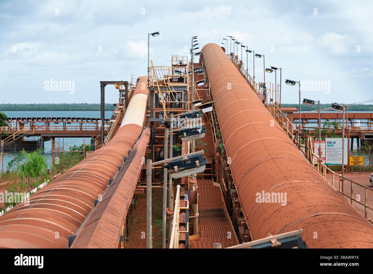 Loader belts hi-res stock photography and images - Alamy