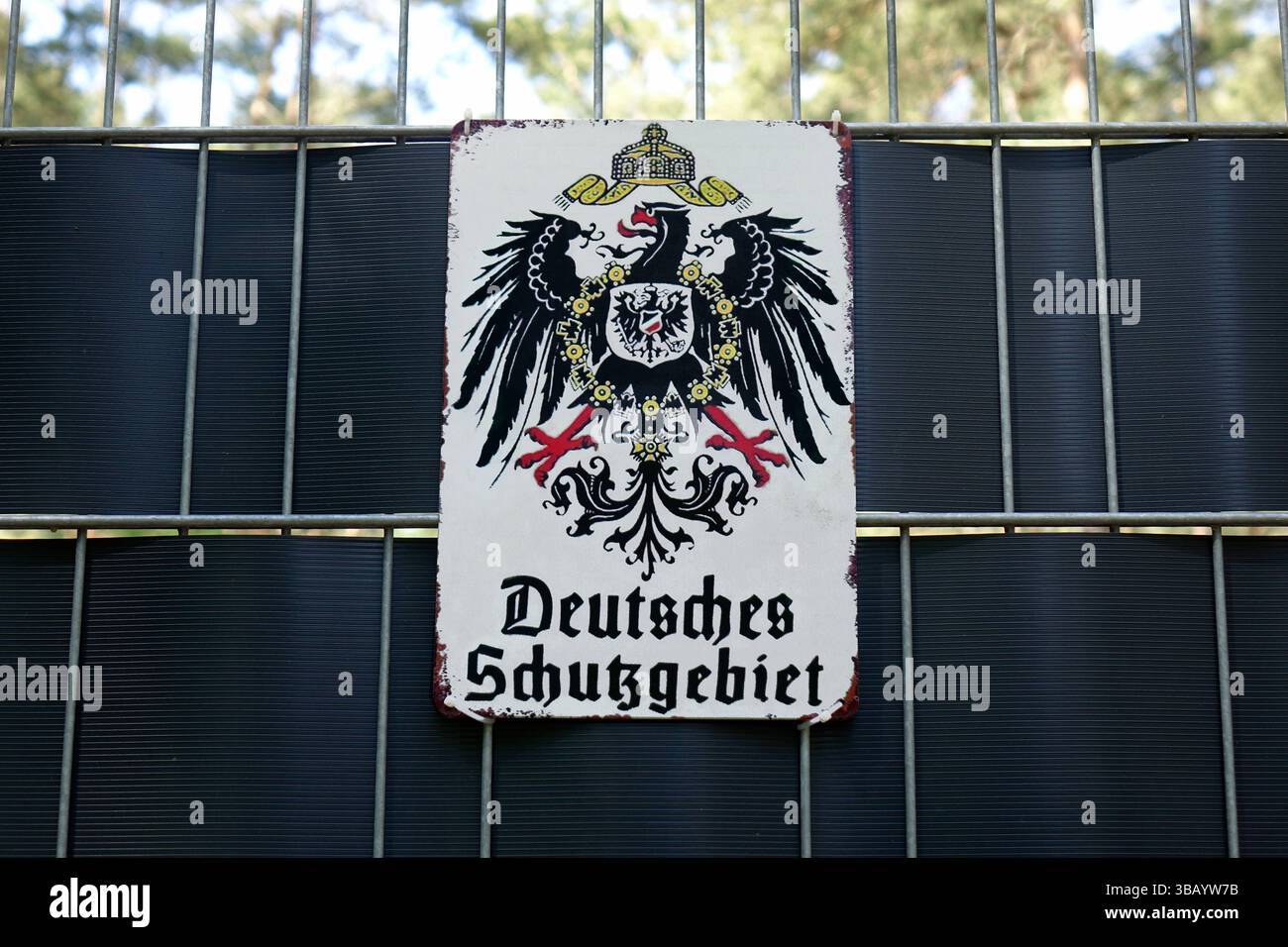 Reich Sign Schild der Reichsbürger mit Deutsches Schutzgebiet Schild der ...