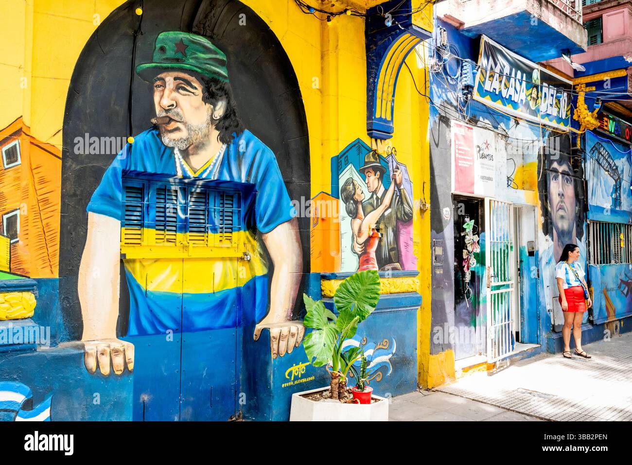 Colourful Street Art In The La Boca District Of Buenos Aires Featuring Argentine Football (Soccer) Legend Diego Maradona, Buenos Aires, Argentina. Stock Photo