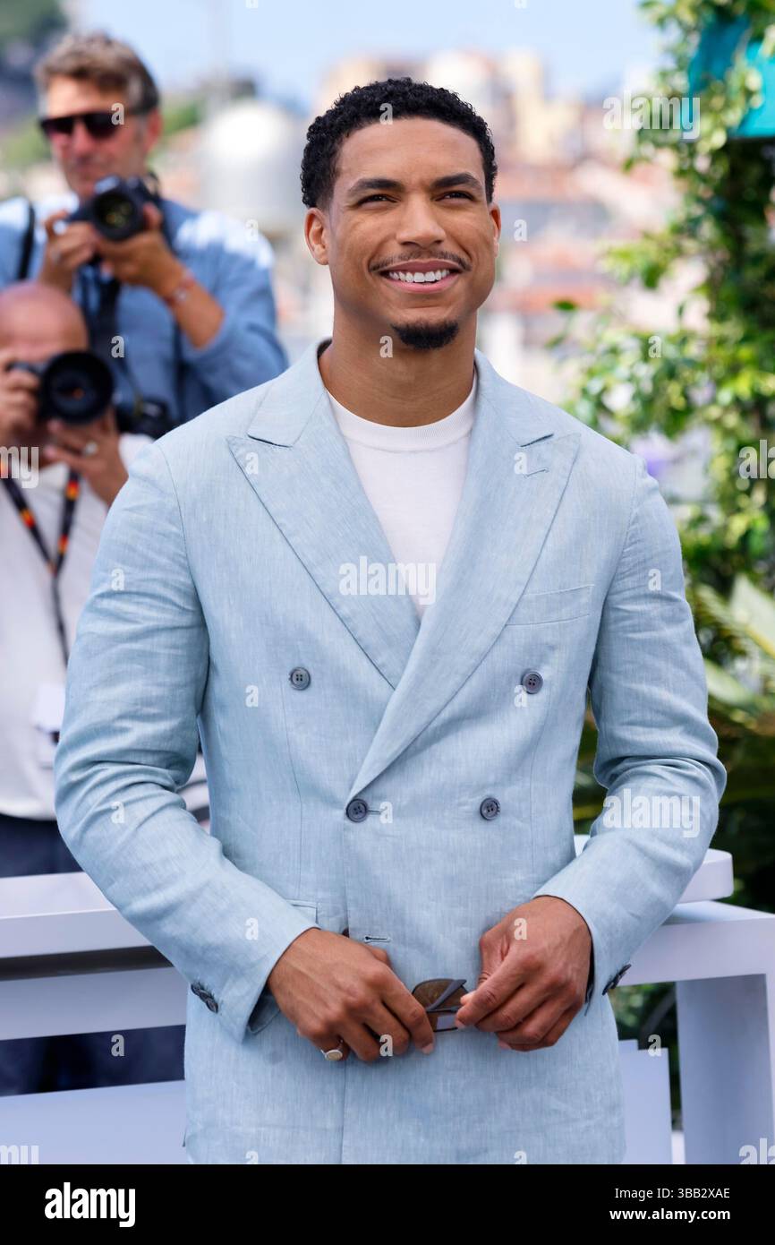 Cannes, Frankreich. 14th May, 2025. Greg Tarzan Davis poses at the ...