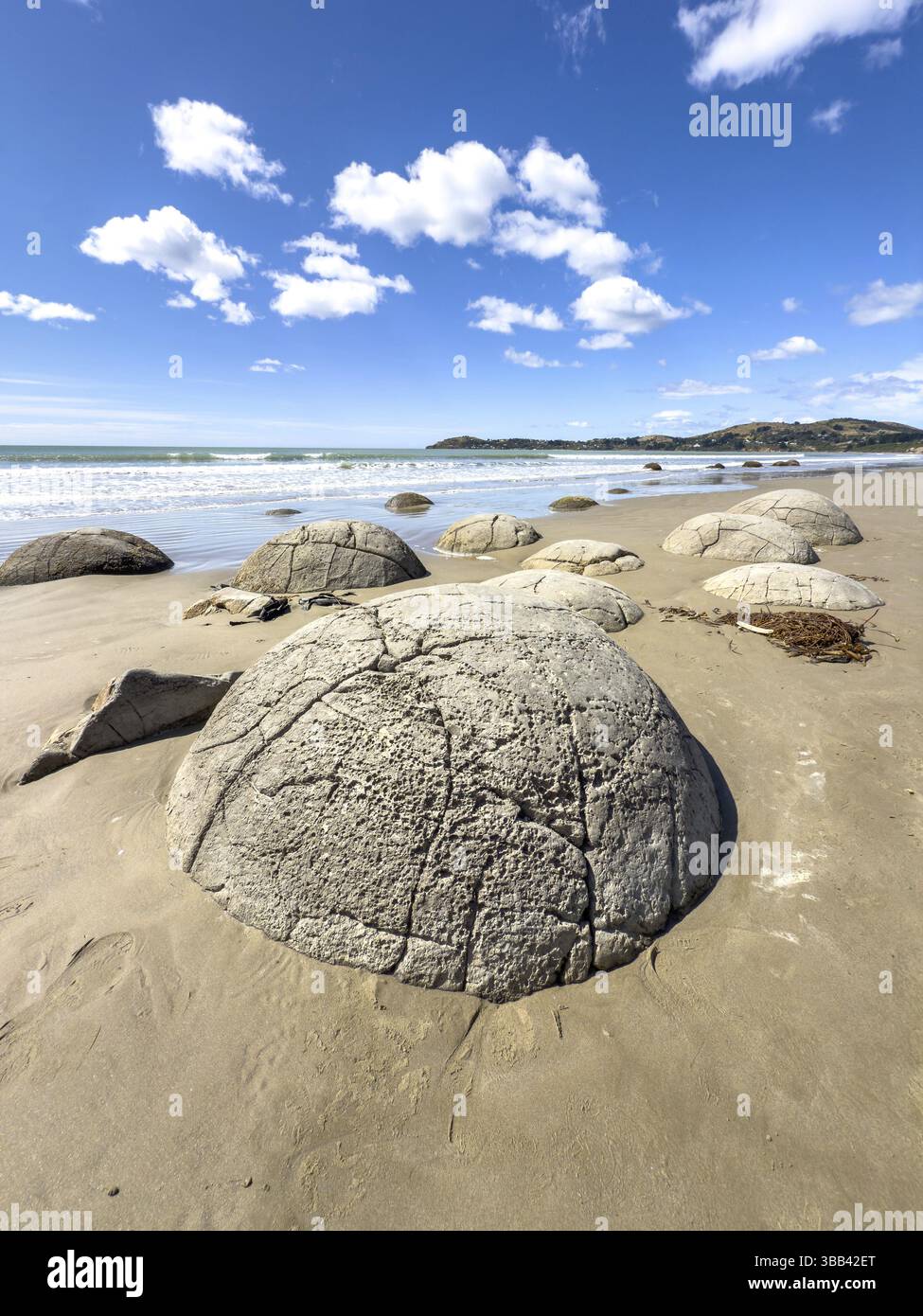 Round stones of the Moeraki Boulders at Moeraki Beach, Moeraki, South ...