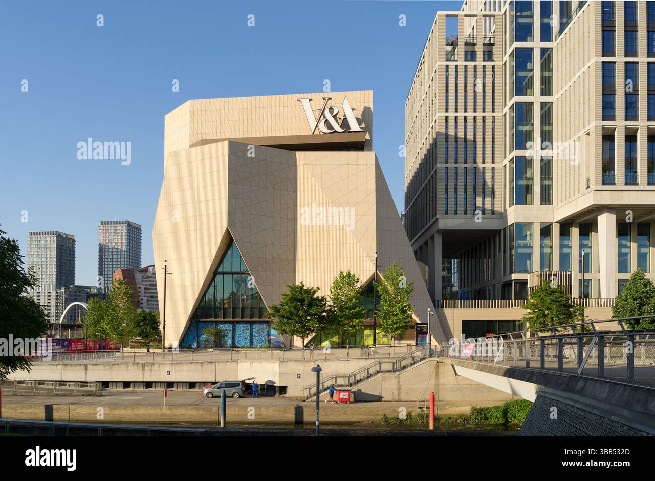 Exterior View of V&A East at Queen Elizabeth Olympic Park During Sunset – Contemporary Museum Architecture in London UK Stock Photo