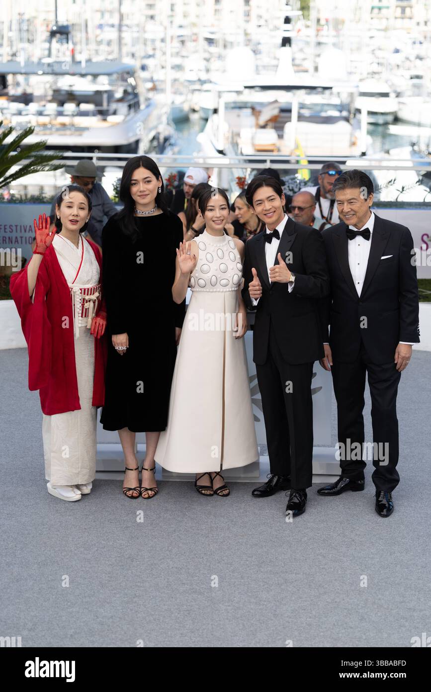 Suzu hirose hi-res stock photography and images - Page 2 - Alamy