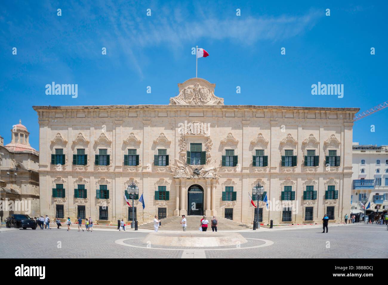 Auberge de Castille Valletta, view of the grand baroque palace known as the Auberge de Castille, now functioning as the Prime Minister's Office, Malta Stock Photo