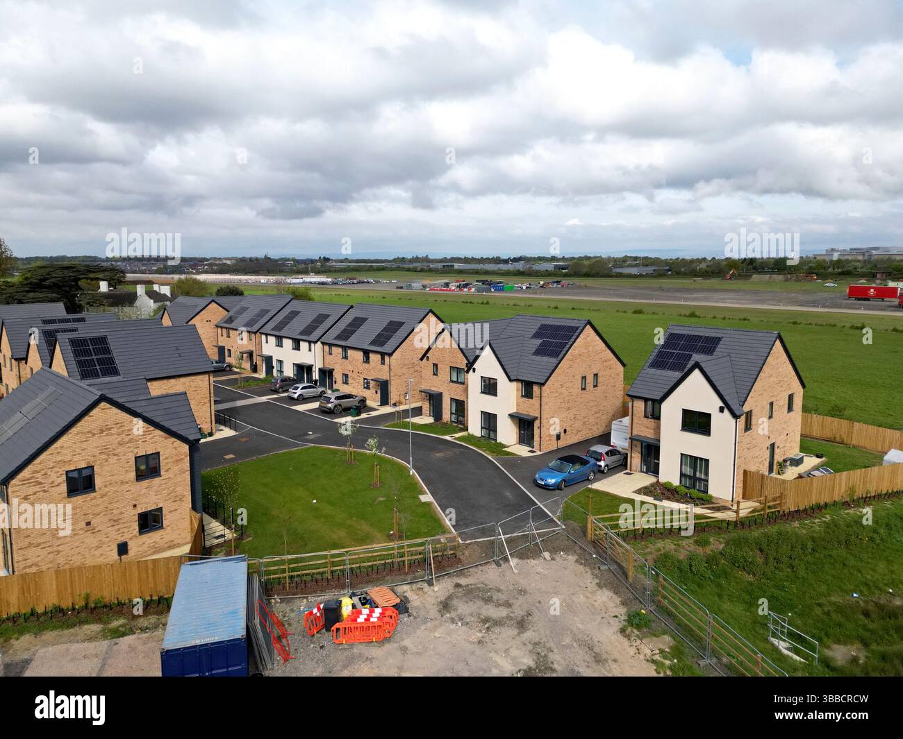 New houses being built on the edge of the former Filton airfield, Bristol, now a major redevelopment project for housing and business, April 2025 Stock Photo