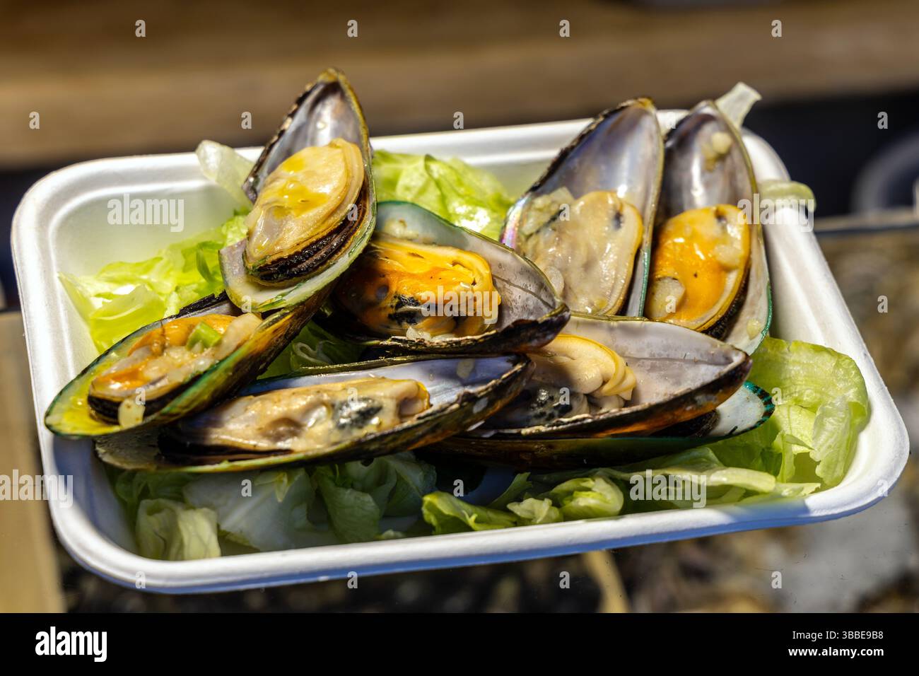 Chummys seafood stall hi-res stock photography and images - Alamy