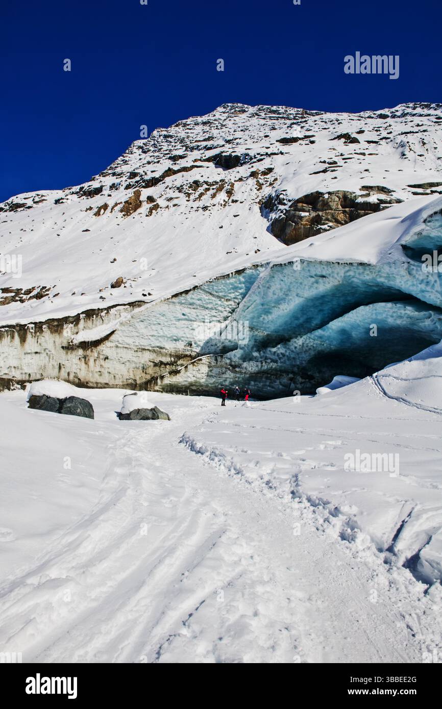 Exterior Of The Morteratsch Glacier Ice Caves Switzerland Europe morteratsch-glacier-ice-caves-switzerland-europe-stock-photo-alamy