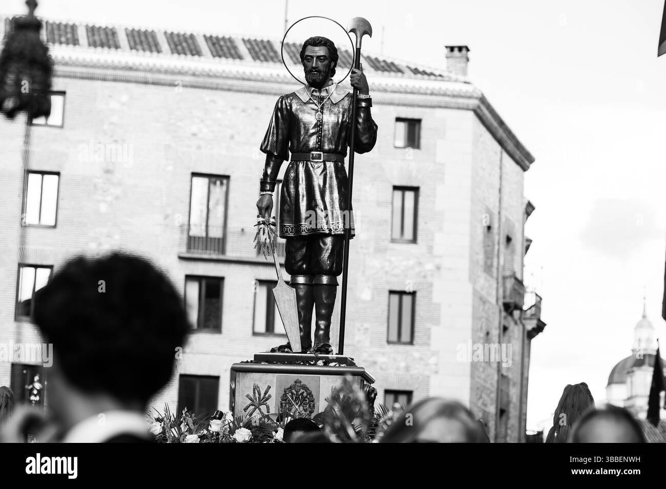 Madrid, Spain. 15th May, 2025. View of the procession along the streets of Madrid in San Isidro Labrador festivity, the saint of Madrid. May 15, 2025 Spain (Photo by Oscar Gonzalez/Sipa USA) Credit: Sipa USA/Alamy Live News Stock Photo