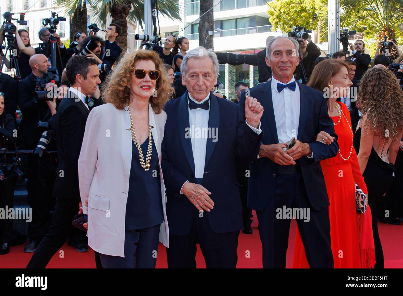 Festival de Cannes - Dossier 137 Premiere Michele Ray, Costa-Gavras und ...