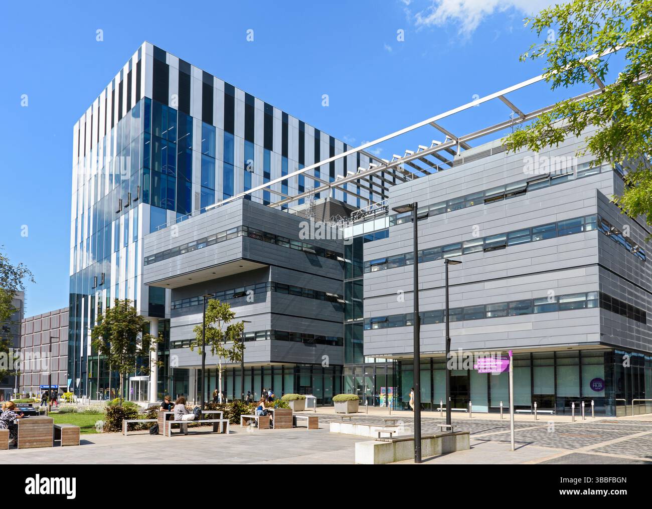 The Alan Turing building (architects Sheppard Robson, 2007), with the Henry Royce Institute building behind. University of Manchester, England, UK Stock Photo