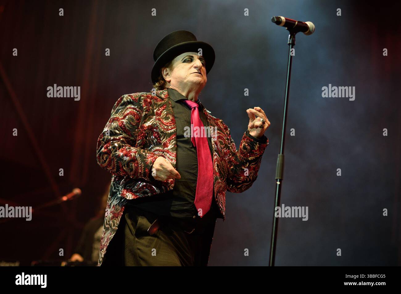 Madrid, Spain. 15th May, 2025. Singer Javier Gurruchaga of Mondragon ...