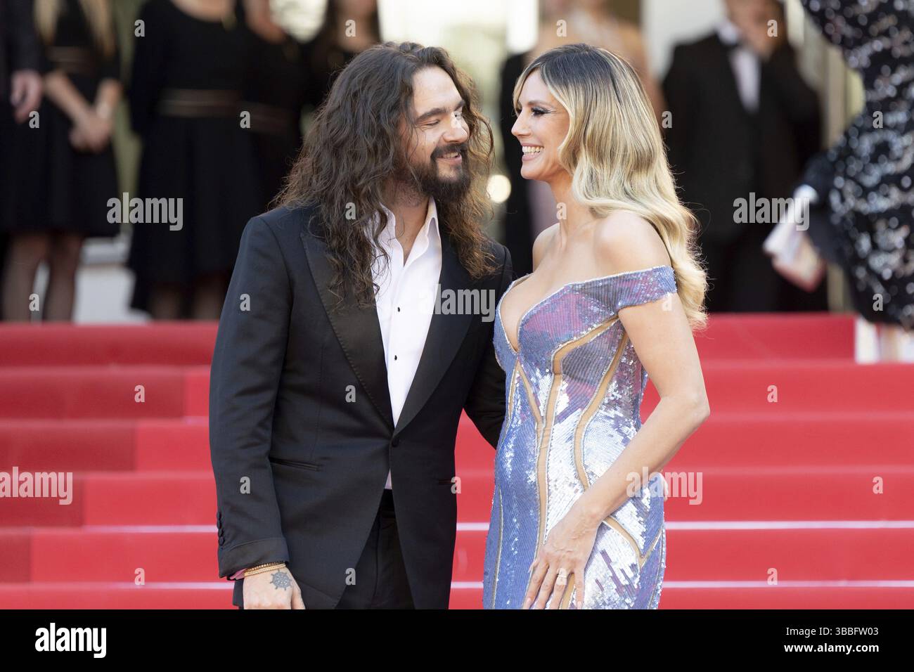 Heidi klum model hi-res stock photography and images - Page 6 - Alamy, image size:1300x956