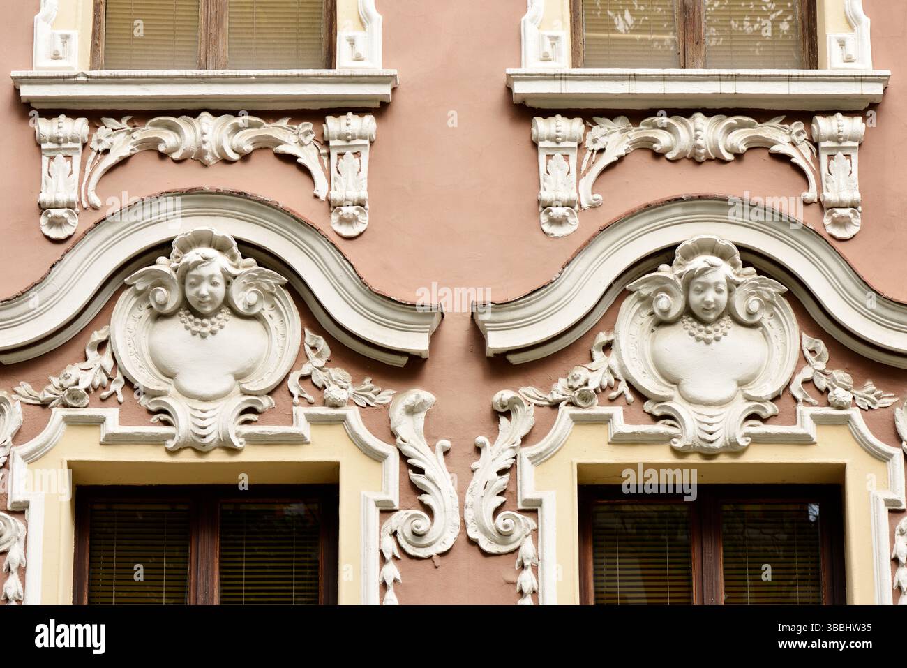 Neoclassical ornament hi-res stock photography and images - Alamy