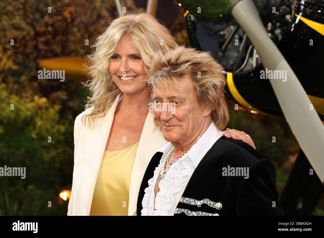 Rod Stewart and Penny Lancaster, Mission: Impossible - The Final ...