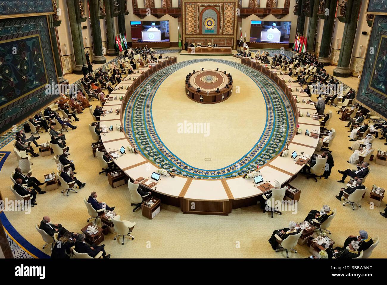 Arab leaders attend the opening session of the 34th Arab League summit ...