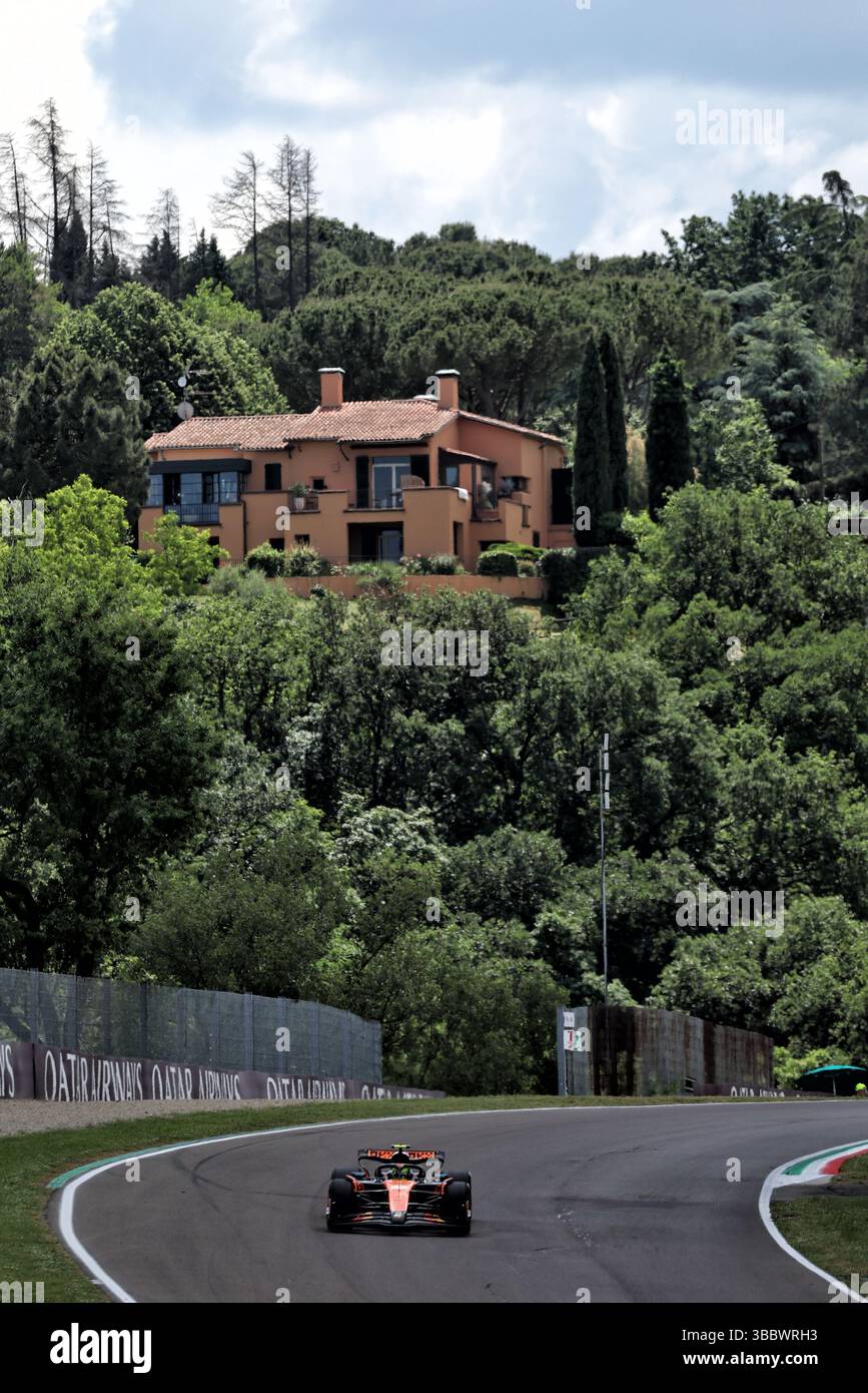 Lando Norris (GBR) McLaren MCL39. 17.05.2025. Formula 1 World Imola Qualifying 2025